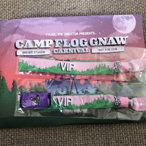 Camp flog gnaw vip wrist band